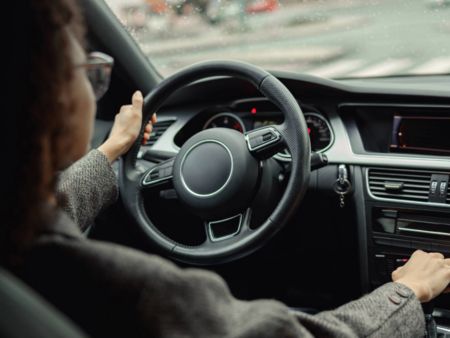 Benzinverbrauch optimieren - Tipps für eine benzinsparende Fahrweise!